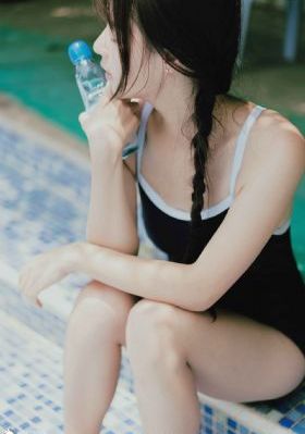 封闭女子监狱怎么观看完整版