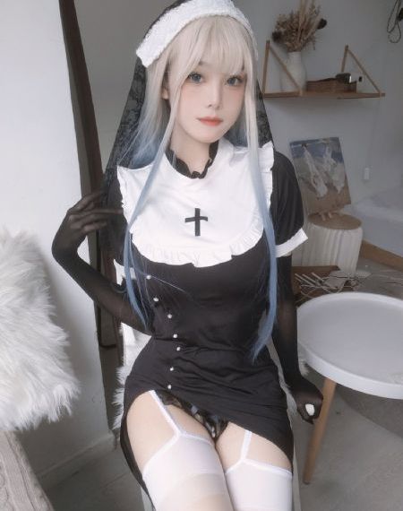 诱人的老师hd中字