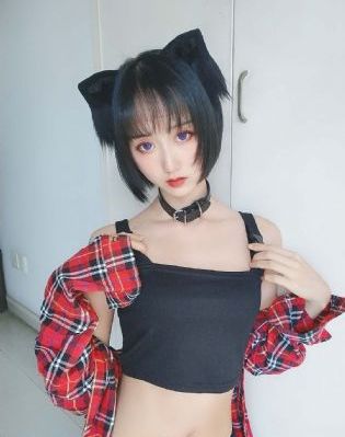 带小玩具逛街的感觉